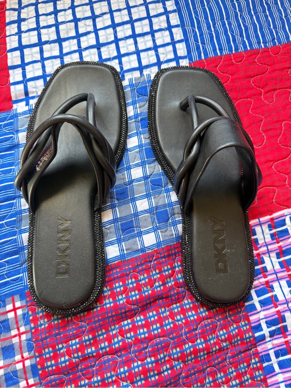 DKNY slippers
